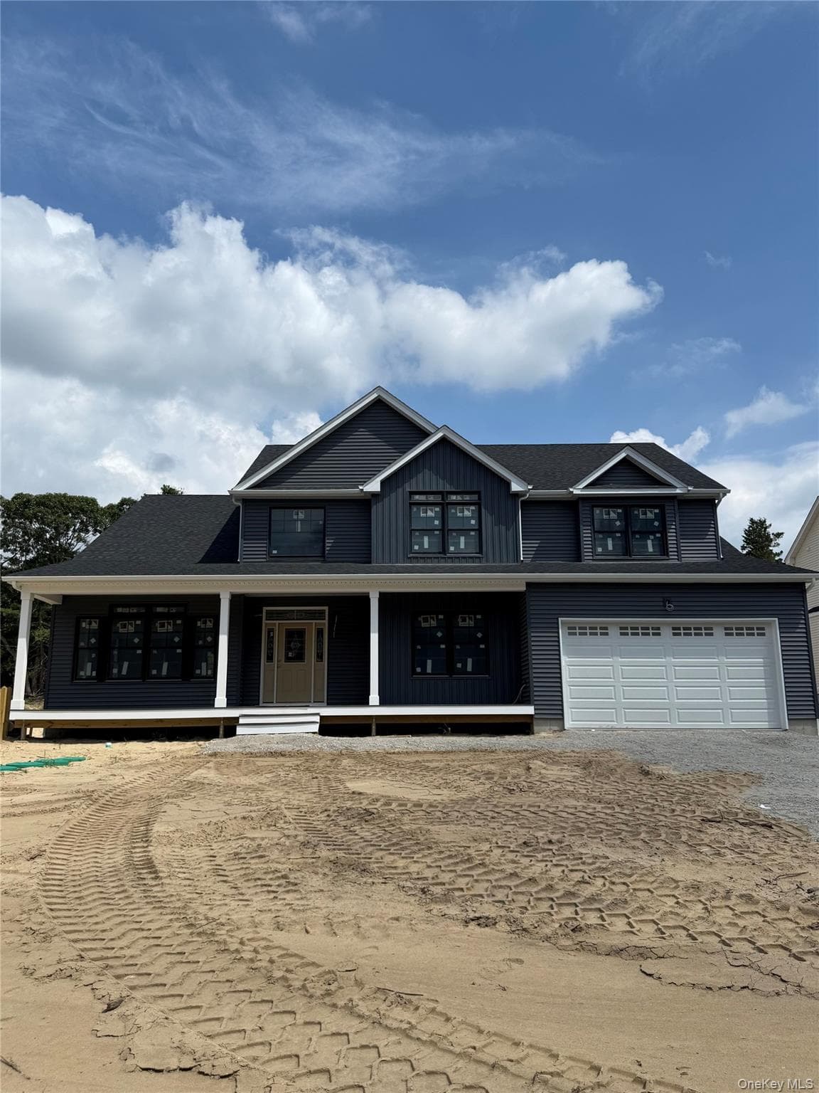 3 Greentree Court, Smithtown