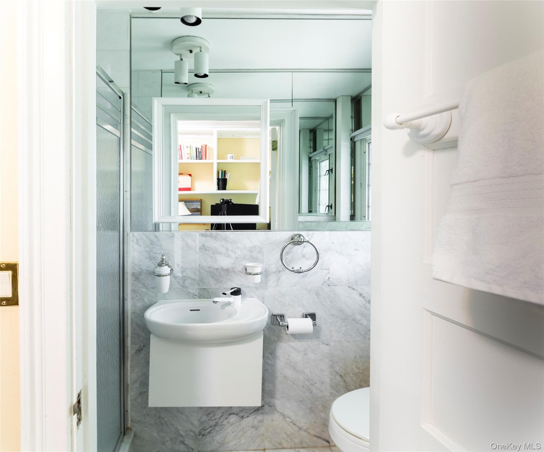 17 Beechtree Lane Unit: 2E thumbnail 20
