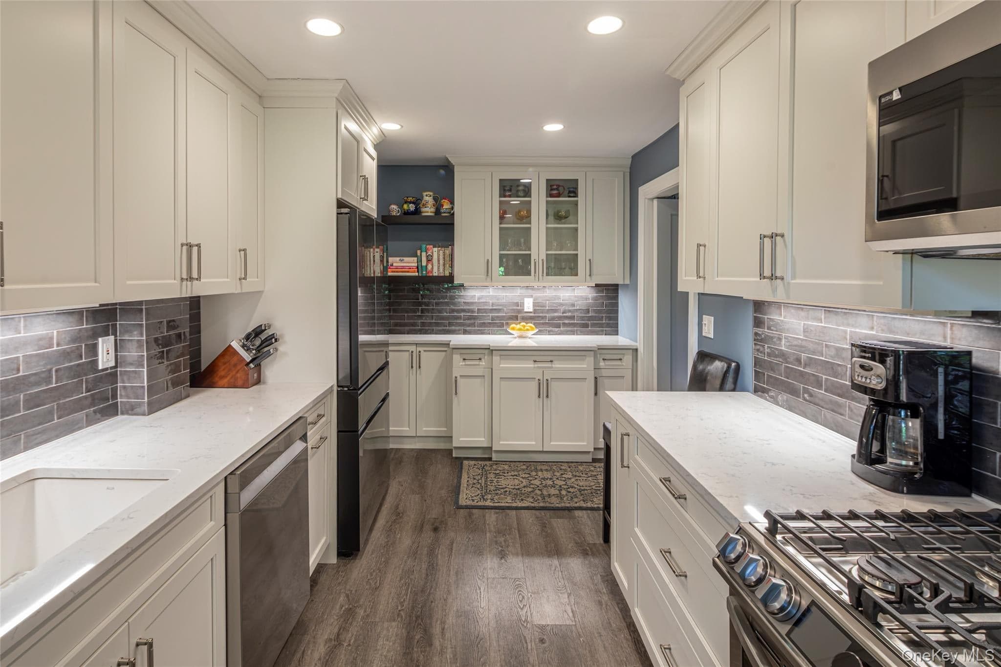 17 Beechtree Lane Unit: 2E thumbnail 7
