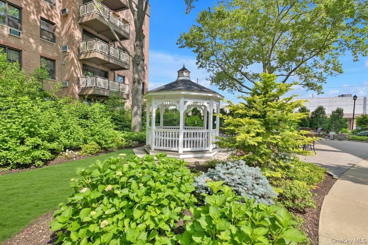 2 Birchwood Court Unit: 1C thumbnail 11
