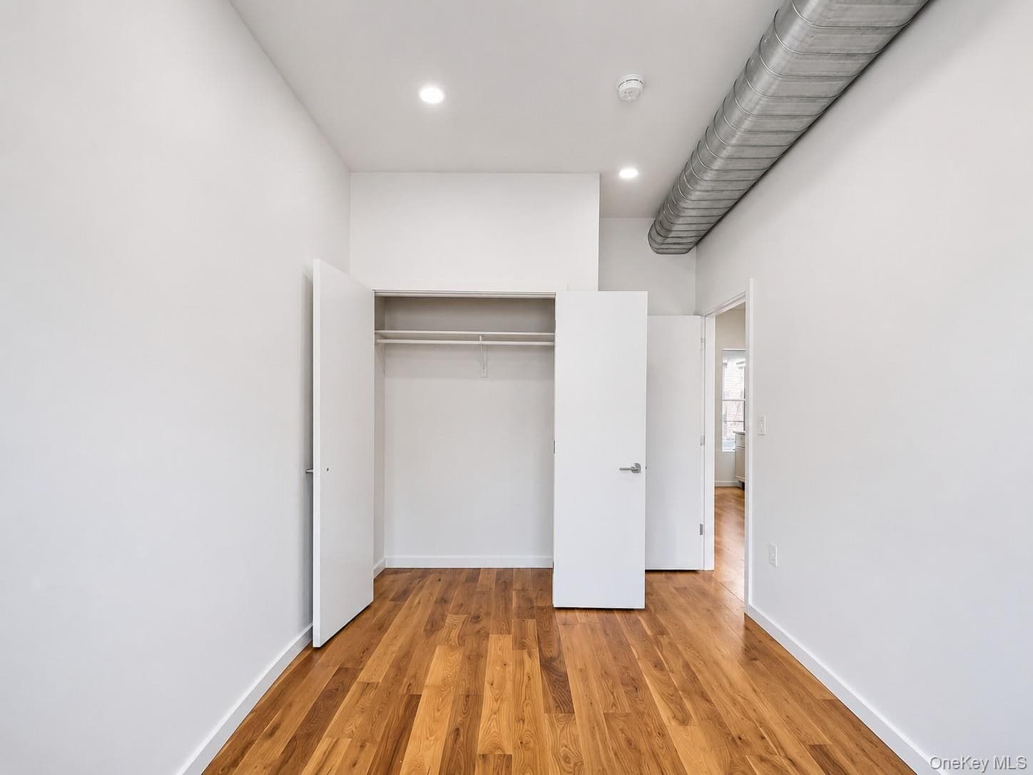 85 Rockaway Avenue thumbnail 7