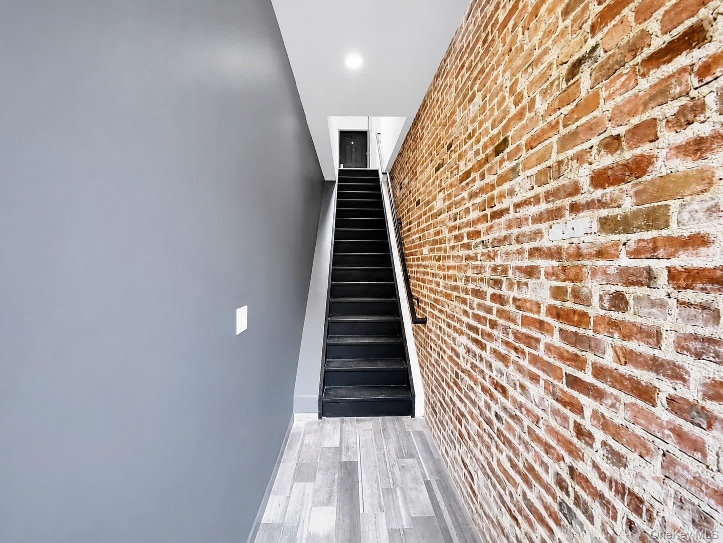 85 Rockaway Avenue thumbnail 11