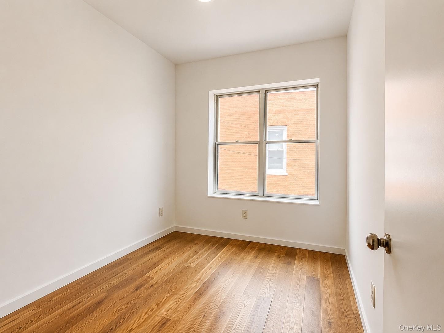 85 Rockaway Avenue thumbnail 8