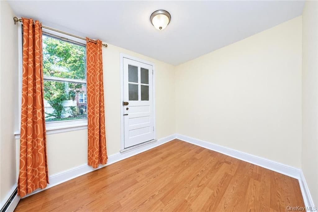 2345 E 26th Street thumbnail 14
