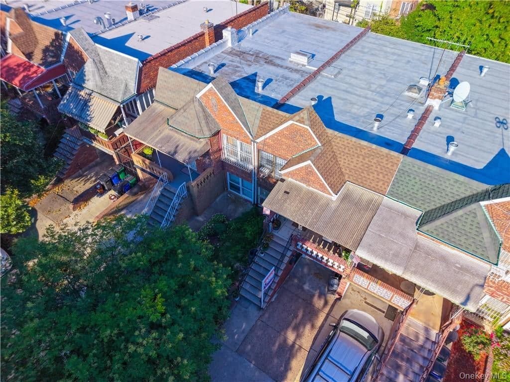 2345 E 26th Street thumbnail 26