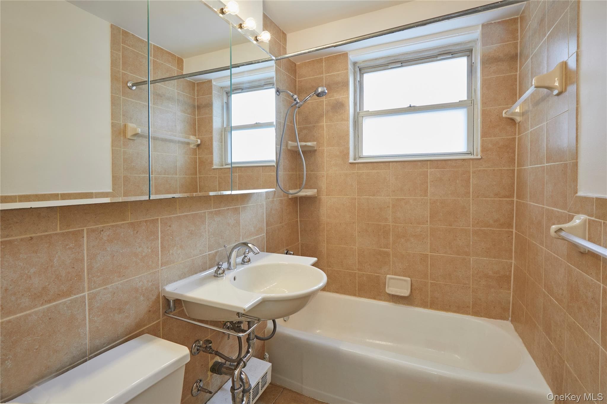 5700 Arlington Avenue Unit: 19G thumbnail 11