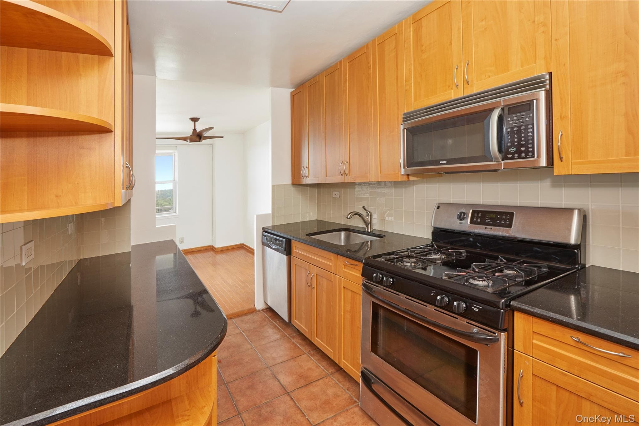 5700 Arlington Avenue Unit: 19G thumbnail 10