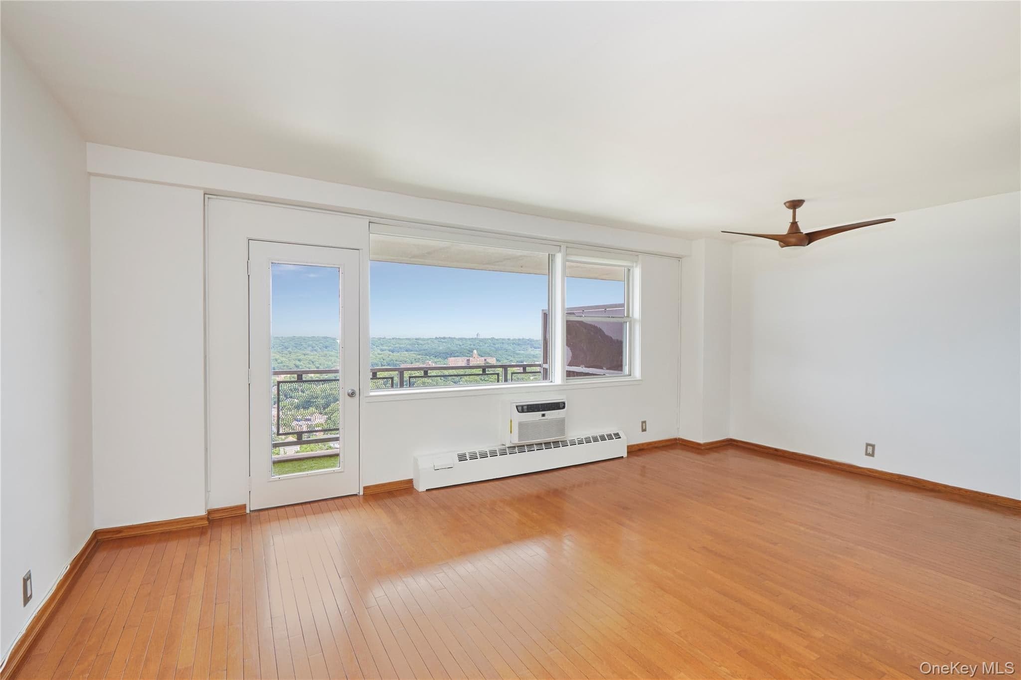 5700 Arlington Avenue Unit: 19G thumbnail 7