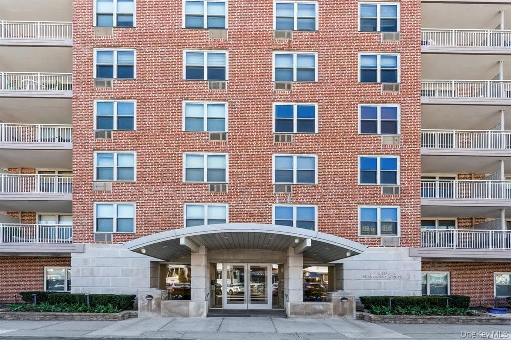 410 E Broadway Unit: 2F thumbnail 8