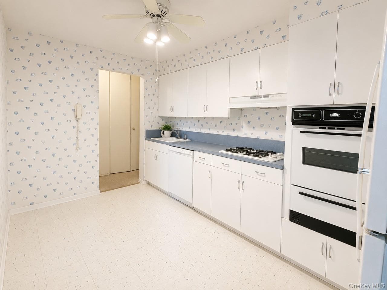 410 E Broadway Unit: 2F thumbnail 3