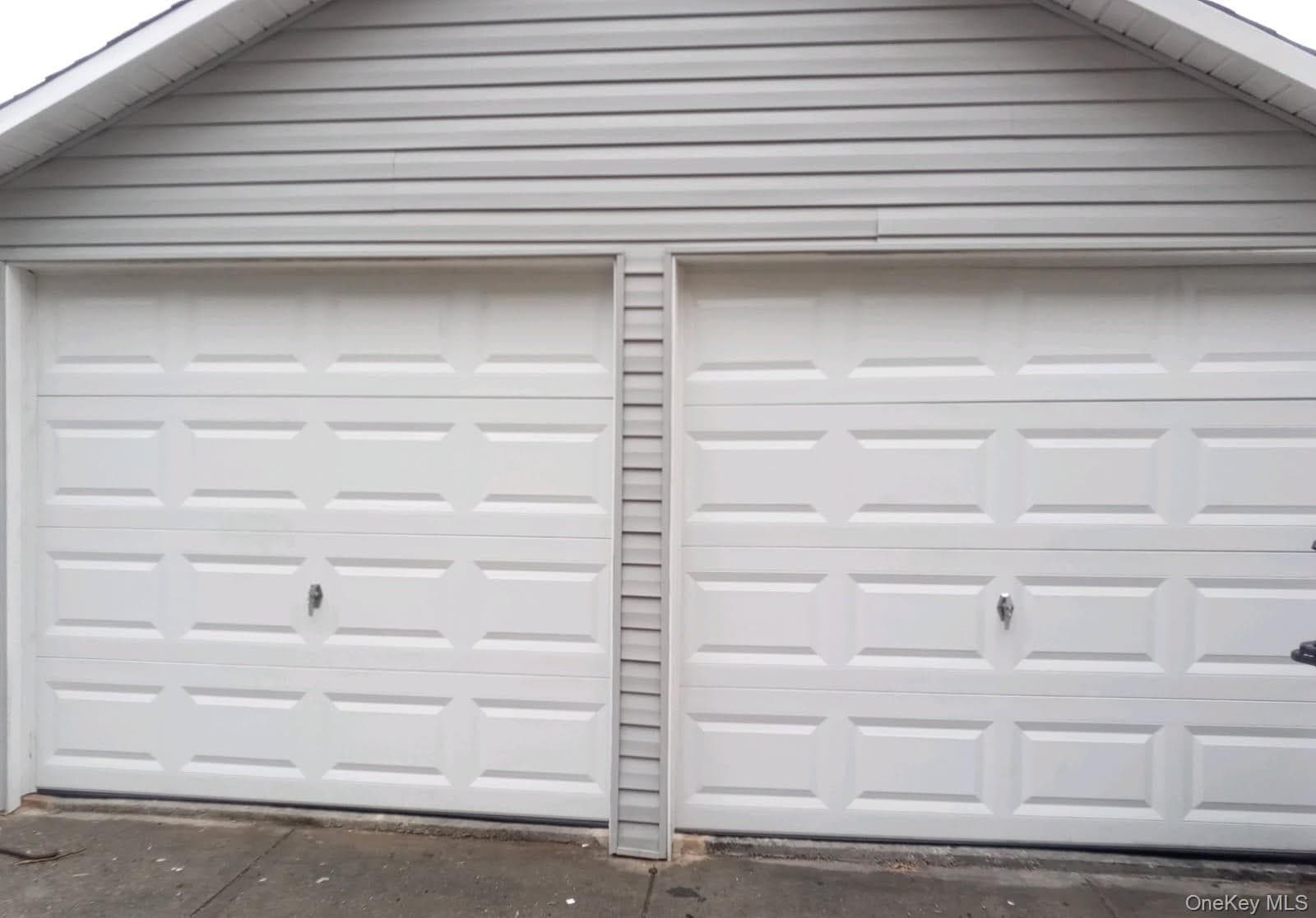 8616 90th Street thumbnail 2