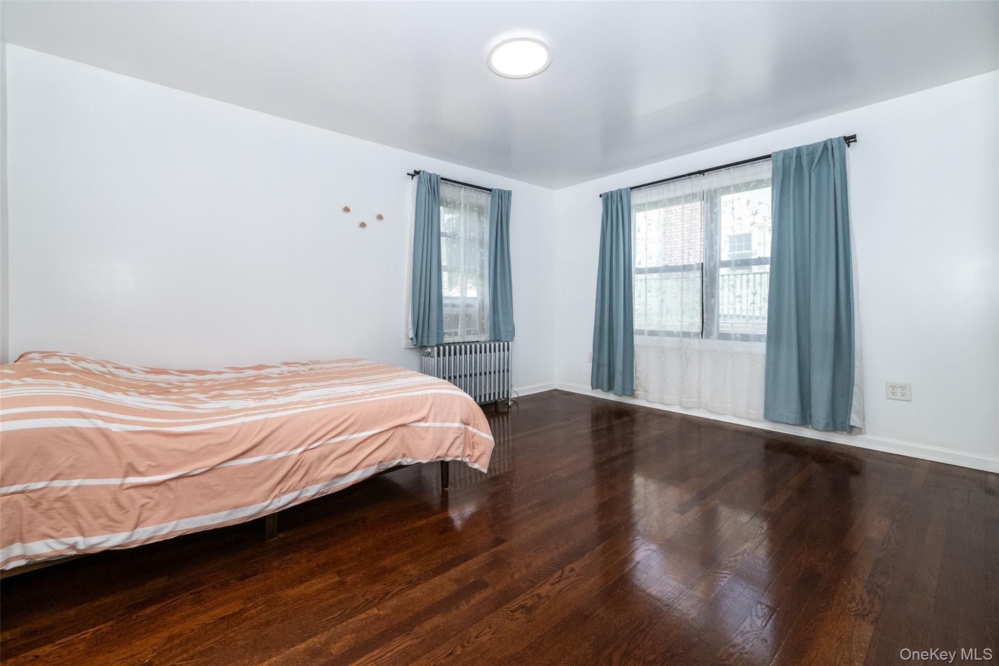 887 Webster Avenue thumbnail 13