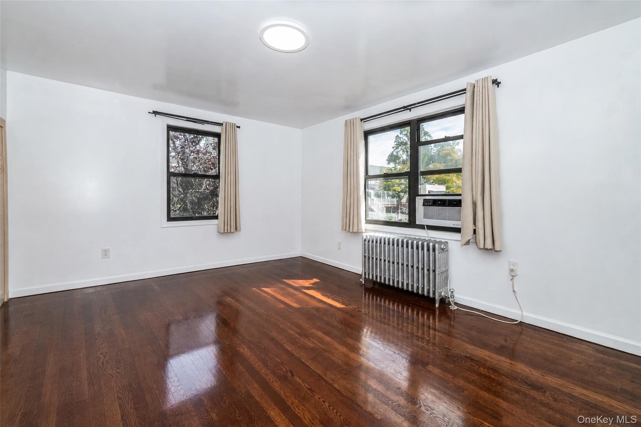 887 Webster Avenue thumbnail 15