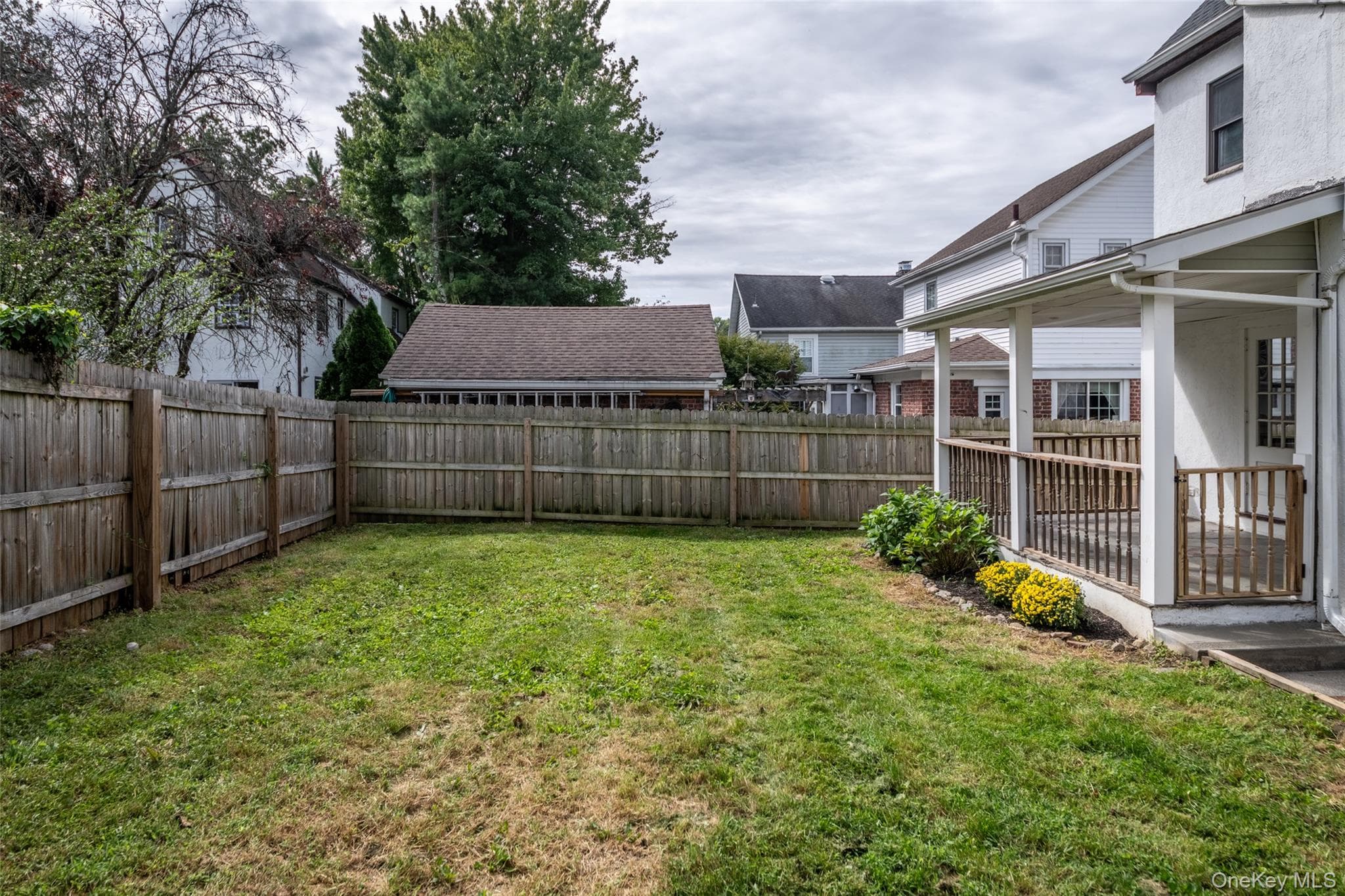887 Webster Avenue thumbnail 27