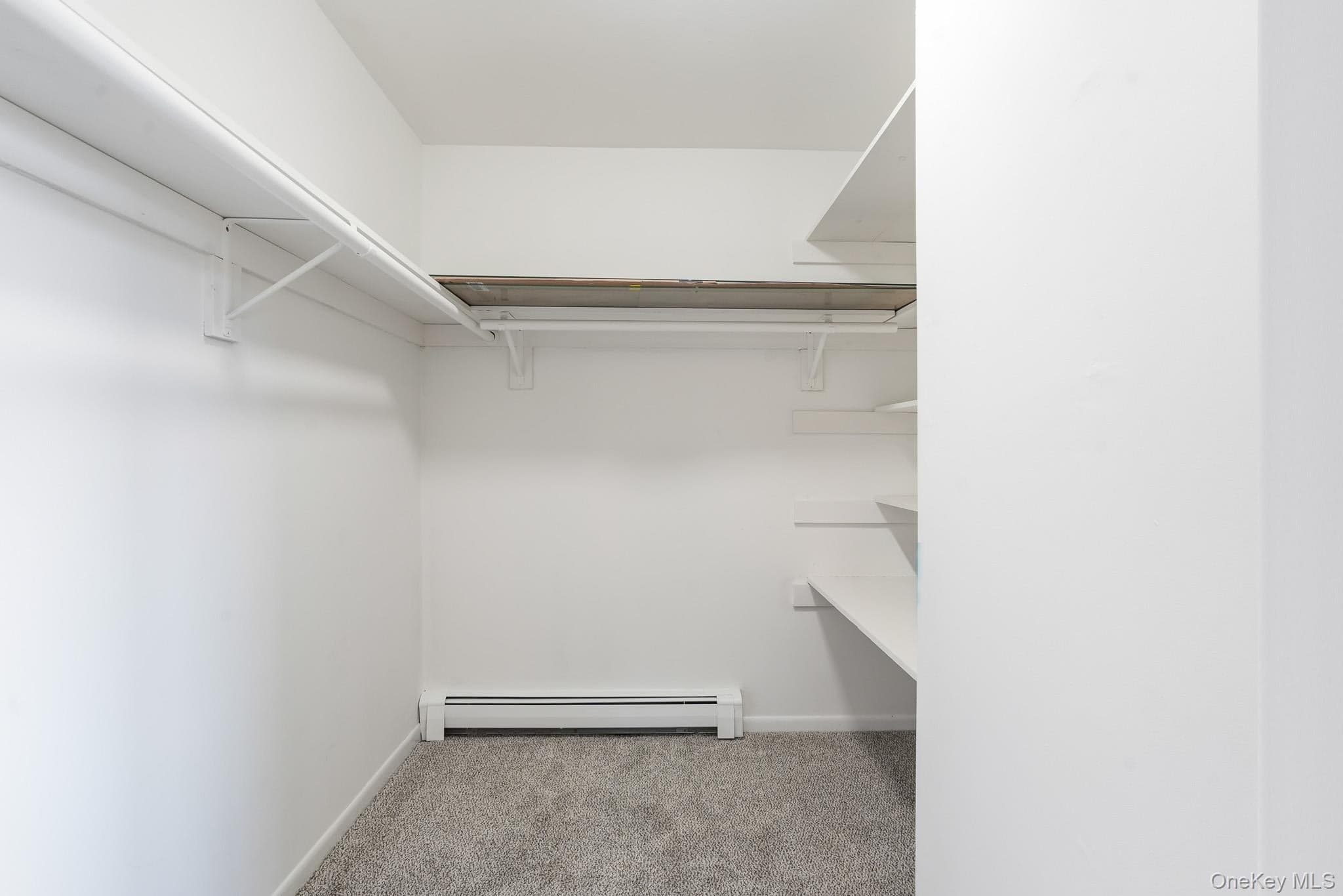 12 Skyline Drive Unit: 8 thumbnail 18