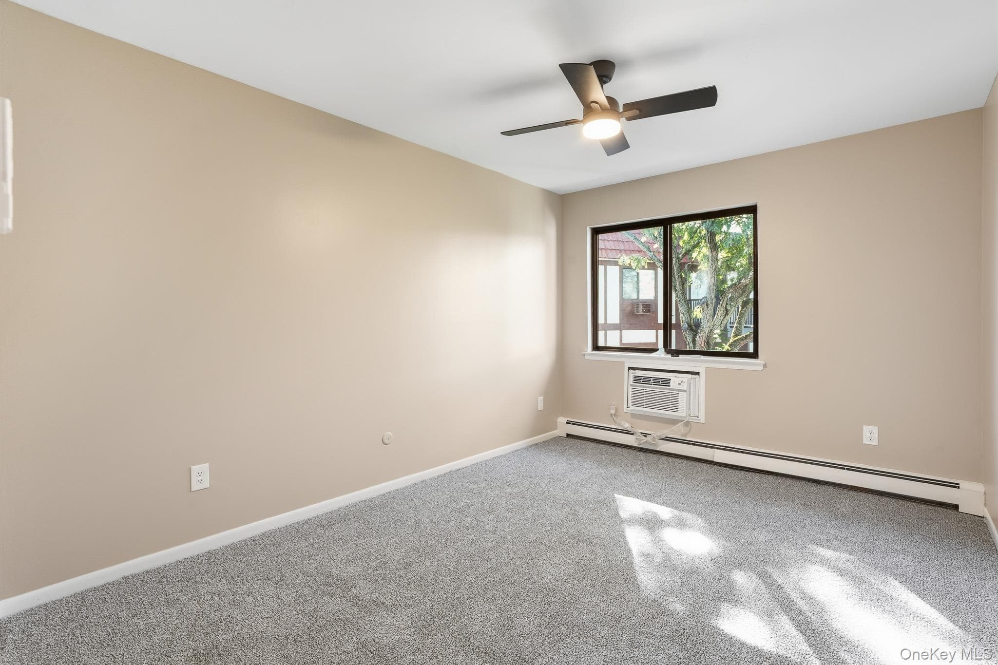 12 Skyline Drive Unit: 8 thumbnail 20