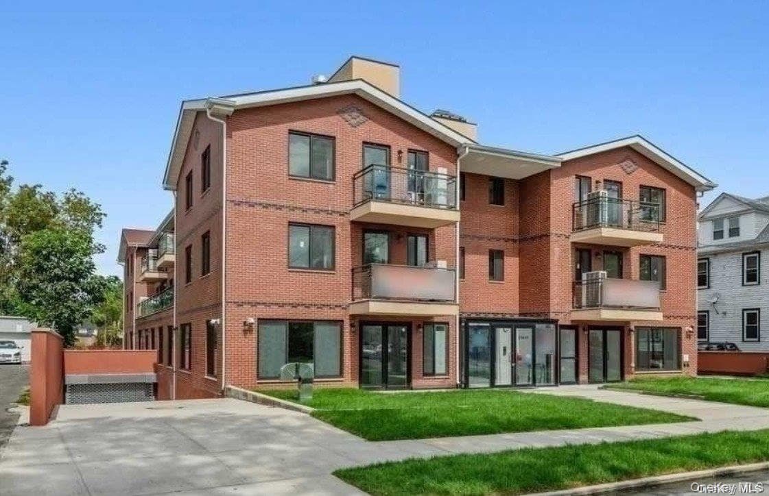214-11 35th Avenue Unit: C9 thumbnail 2