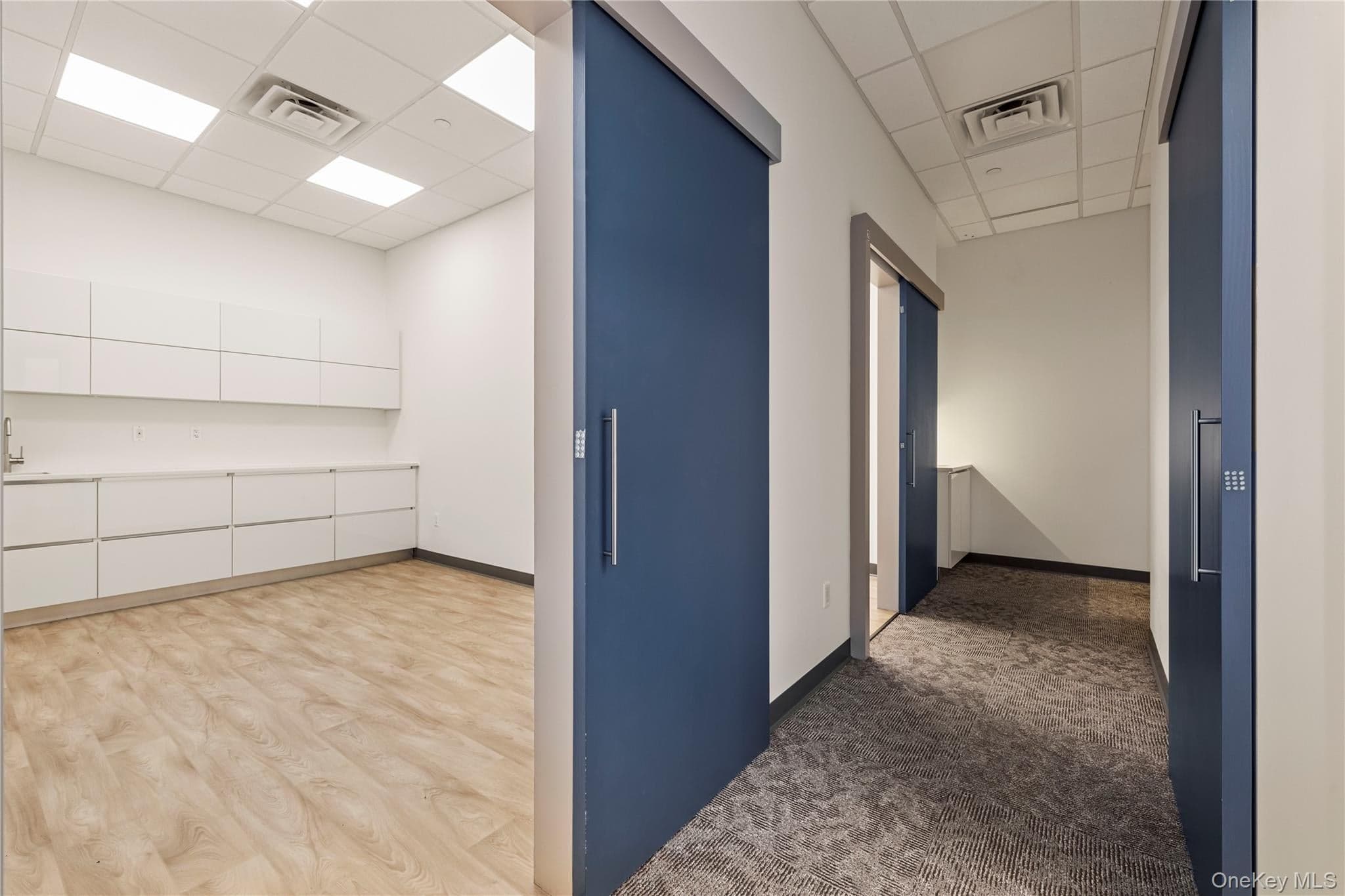 131-07 40th Road Unit: E20 thumbnail 6