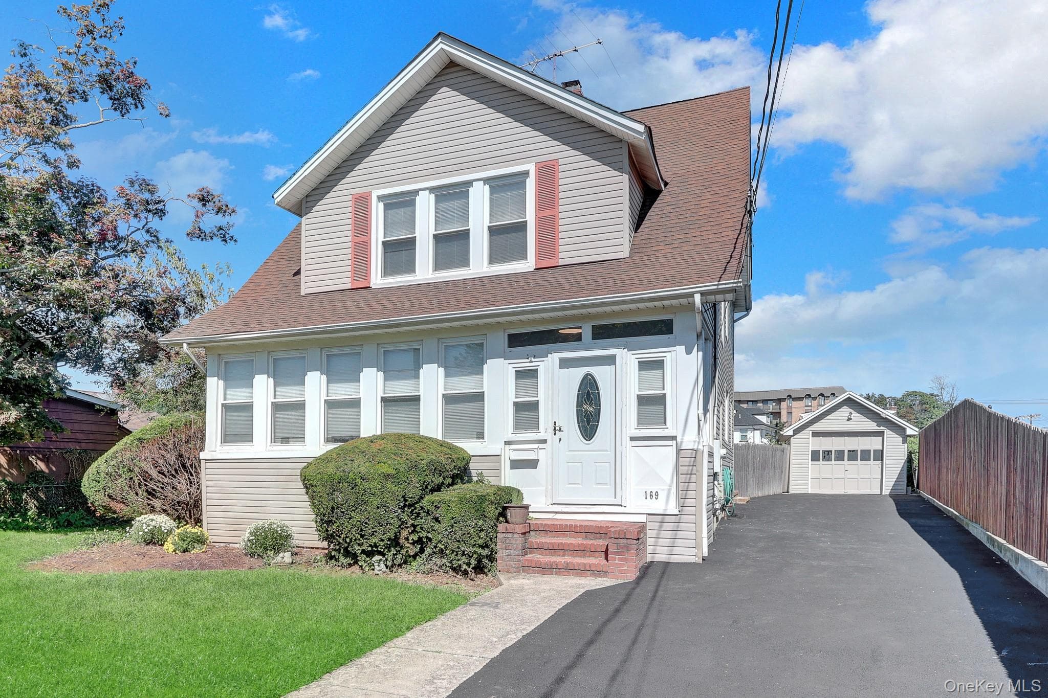 169 Butler Street thumbnail 2