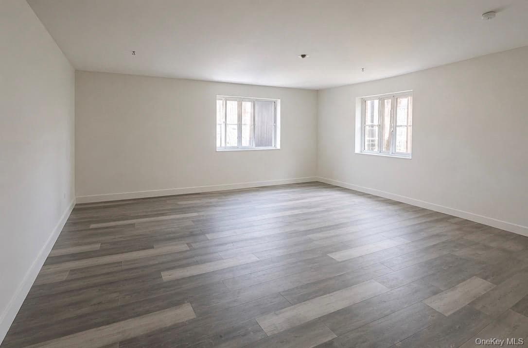 972 E 88th Street Unit: 1 thumbnail 2