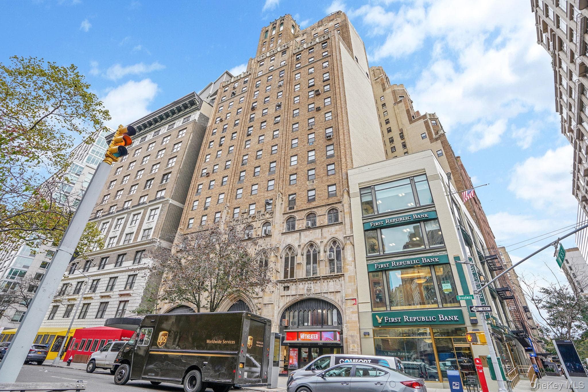 2166 Broadway Unit: 22B thumbnail 2