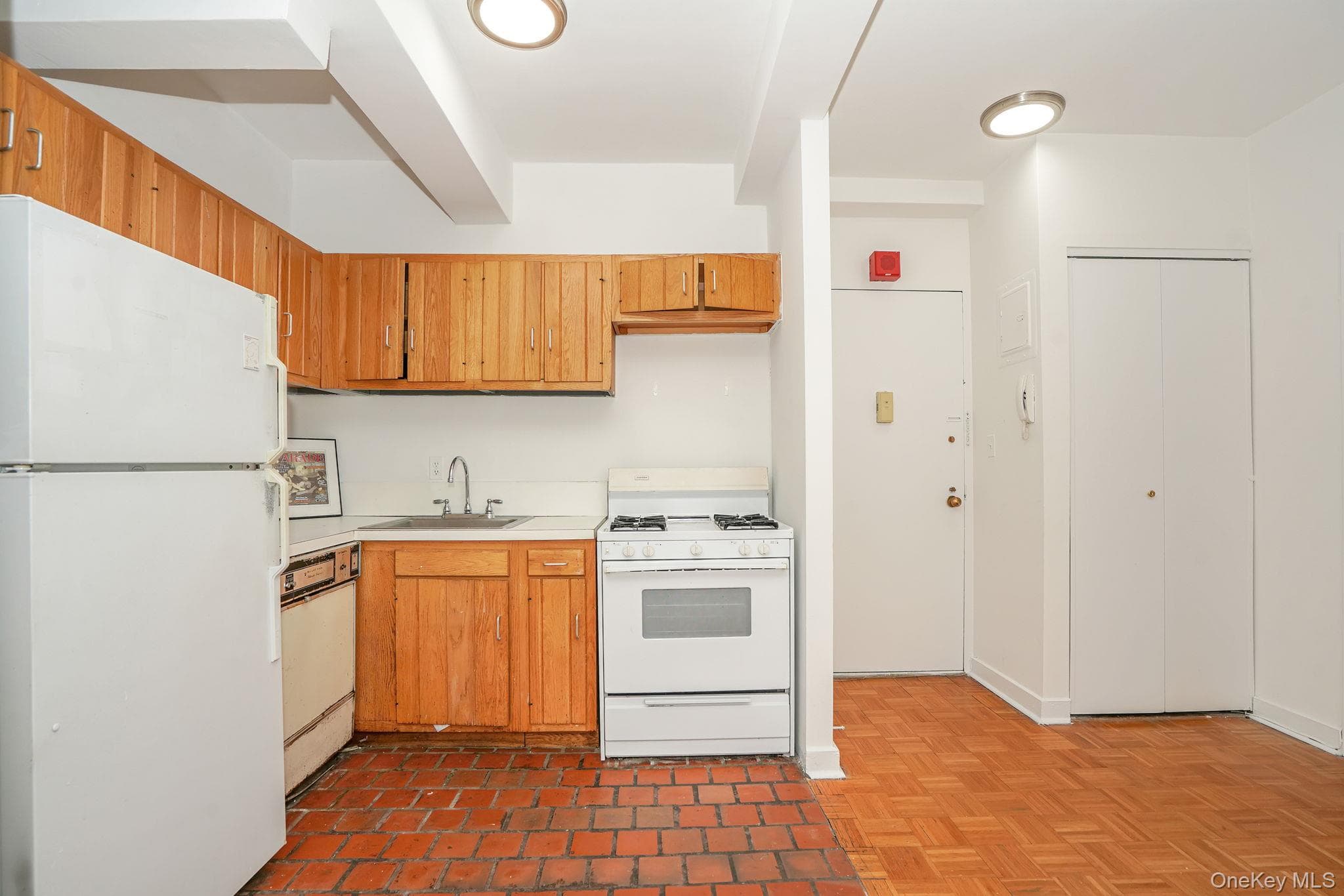 2166 Broadway Unit: 22B thumbnail 7
