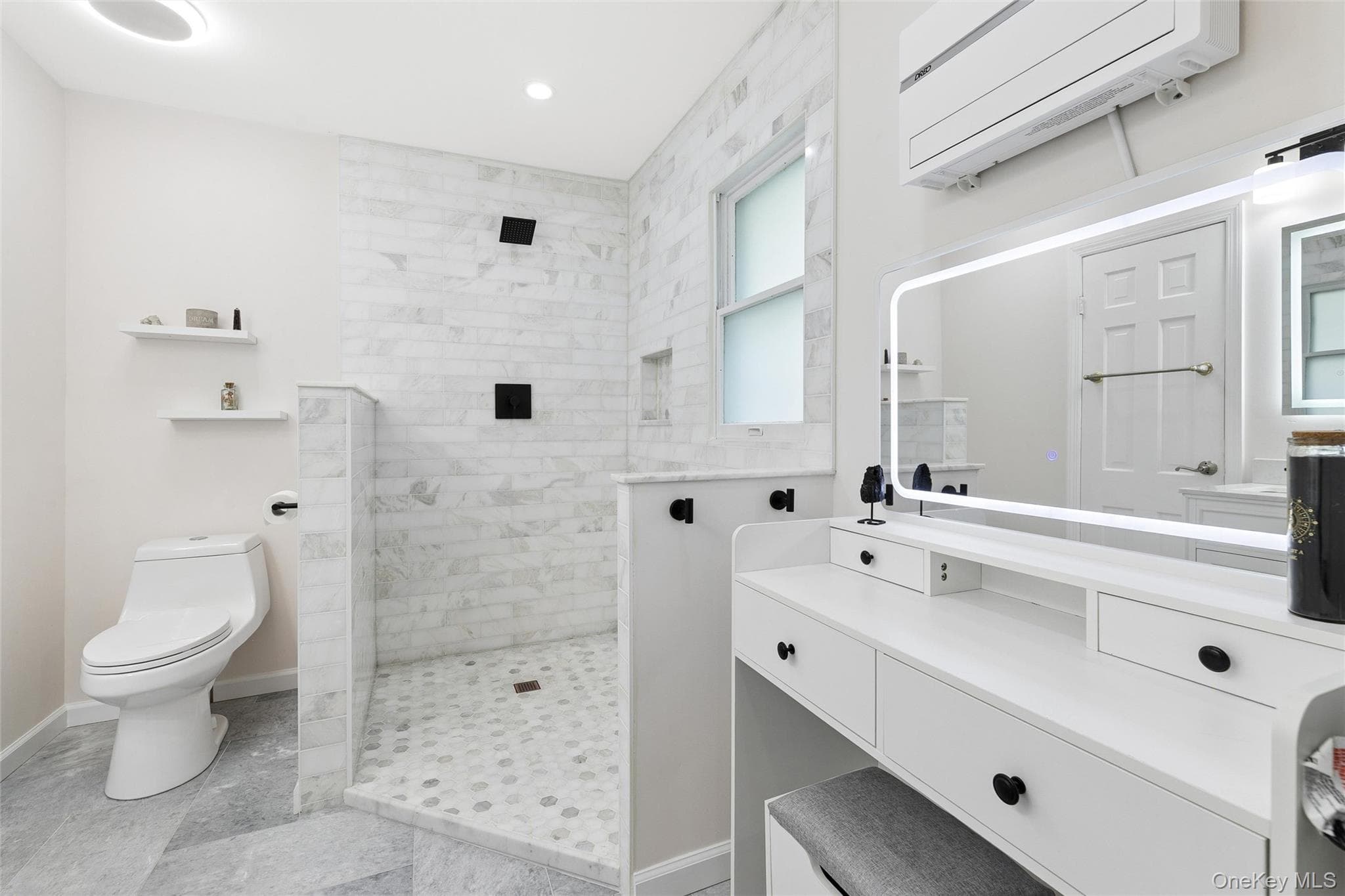 680 Westview Drive thumbnail 12