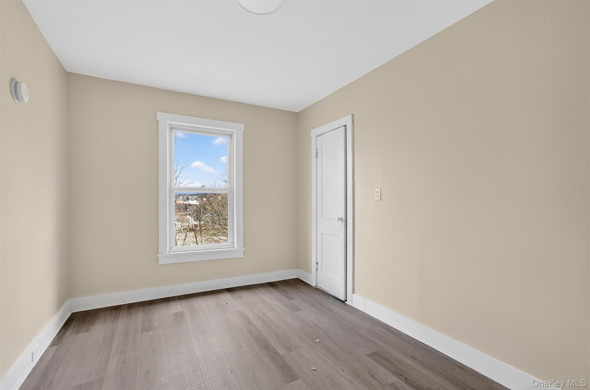 26 1/2 Ridge Street thumbnail 24