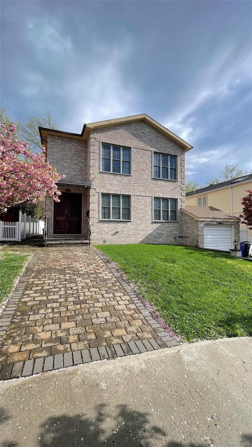 24814 Van Zandt Avenue thumbnail 2