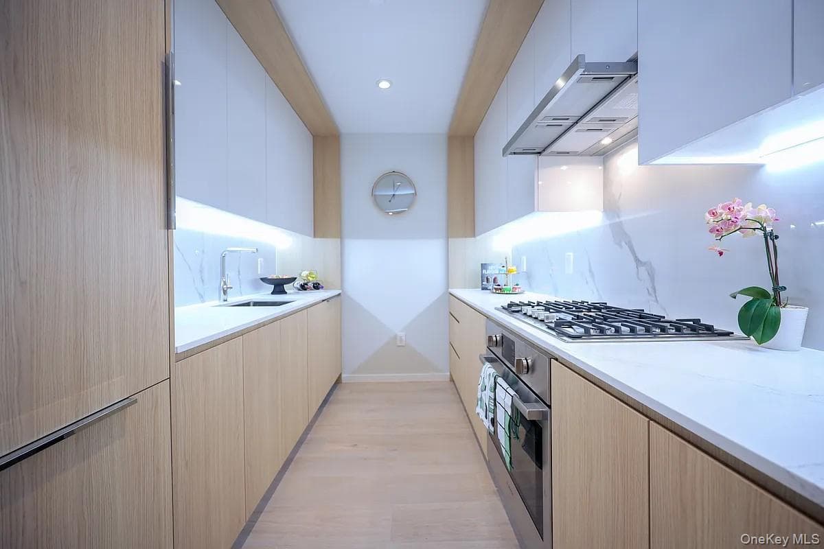 40-22 61st Street Unit: 5E thumbnail 3
