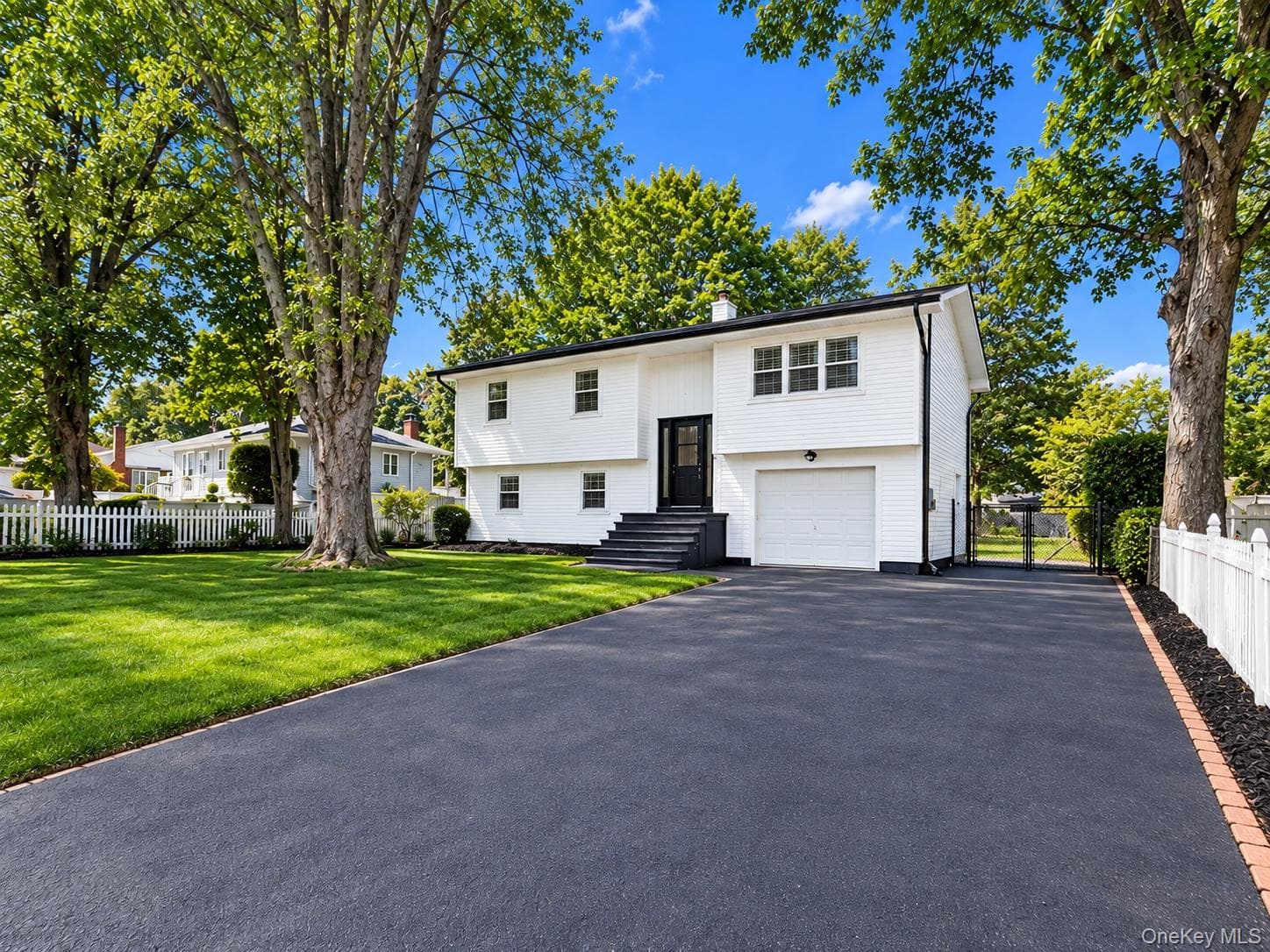 21 Lama Drive photo 1