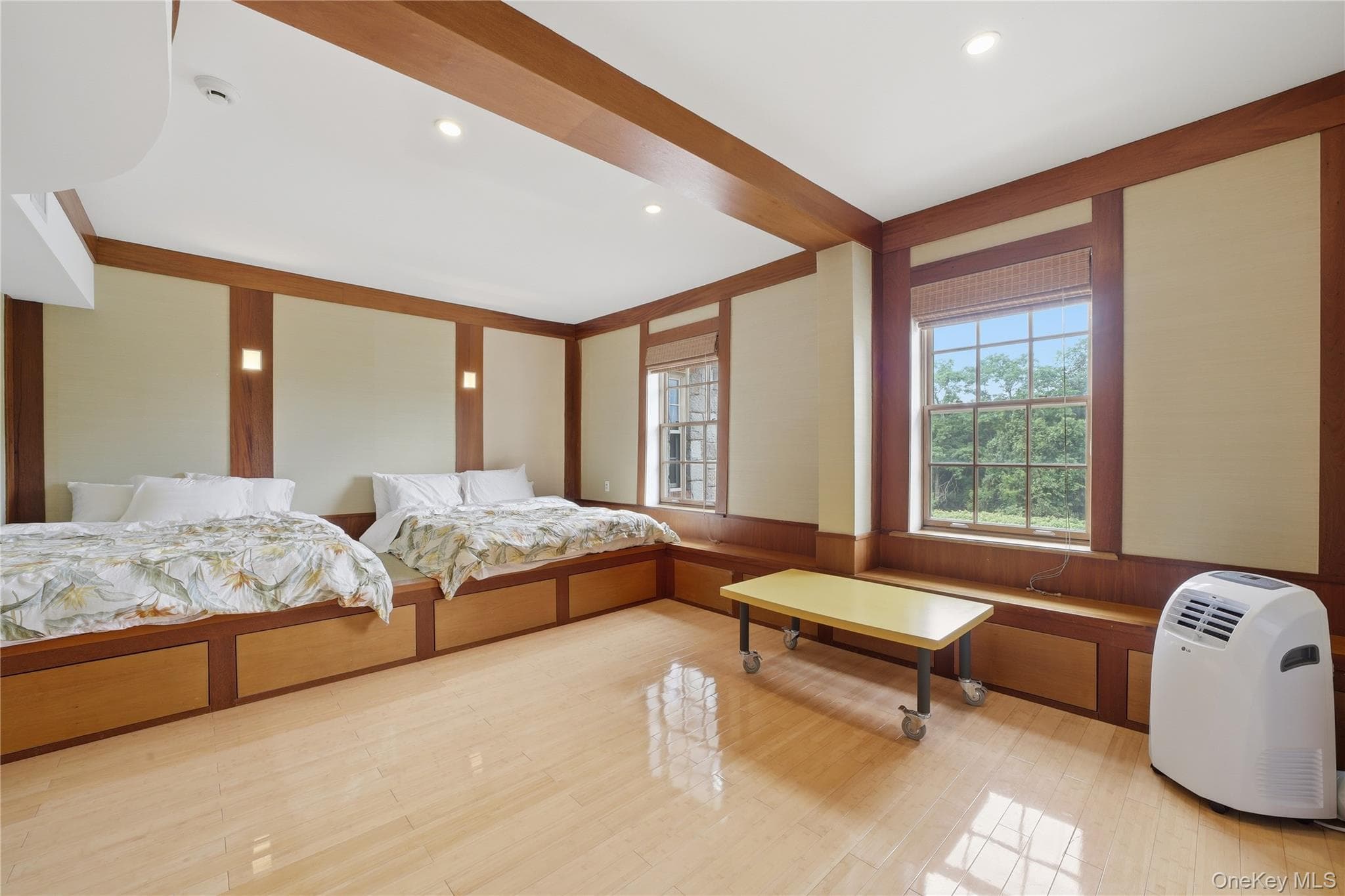196 Mclain Street thumbnail 21