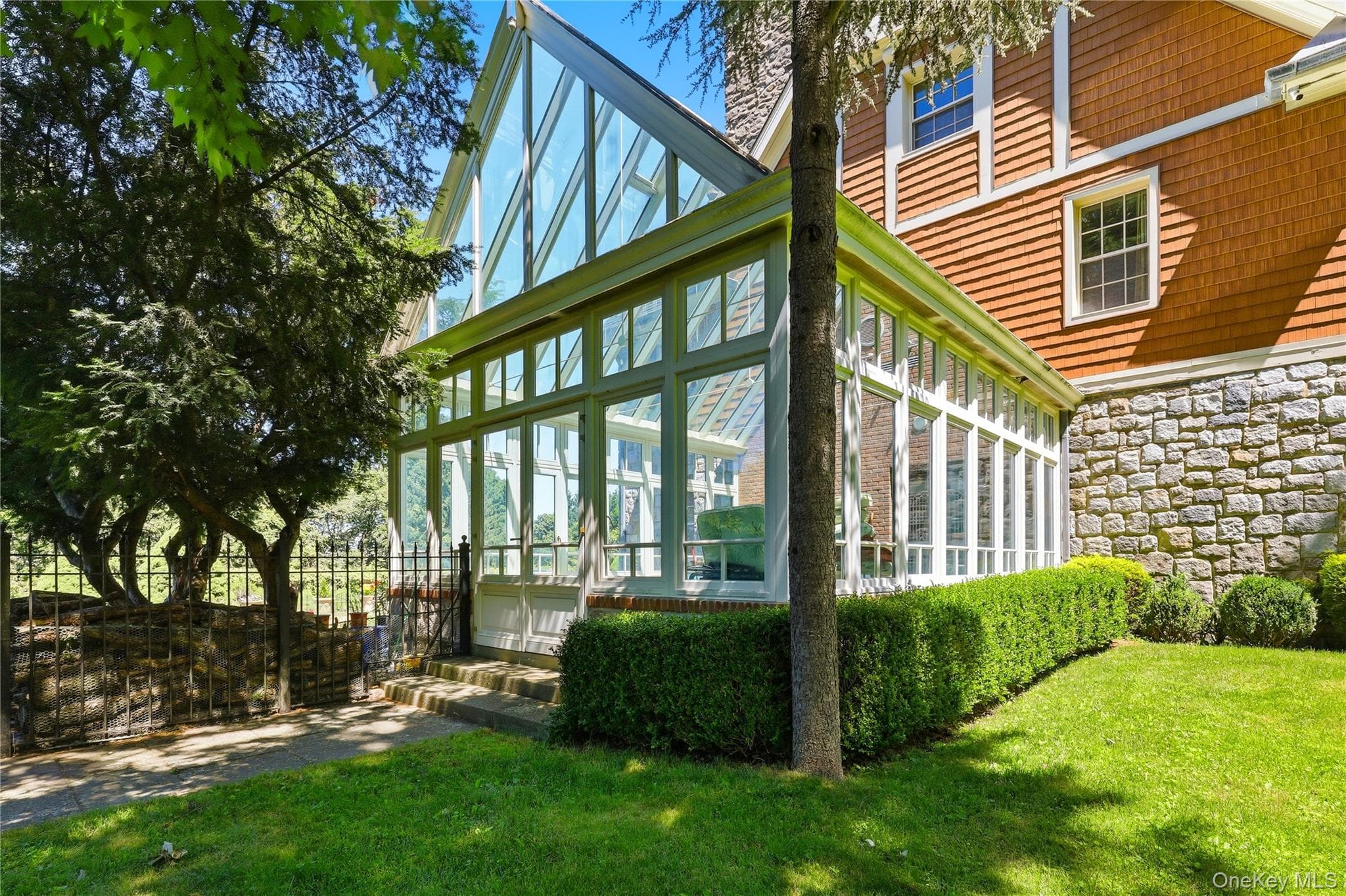 196 Mclain Street thumbnail 35