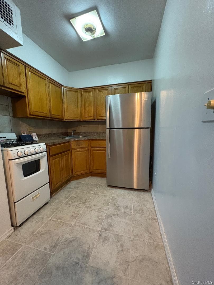 41-31 51st Street Unit: 6M thumbnail 7
