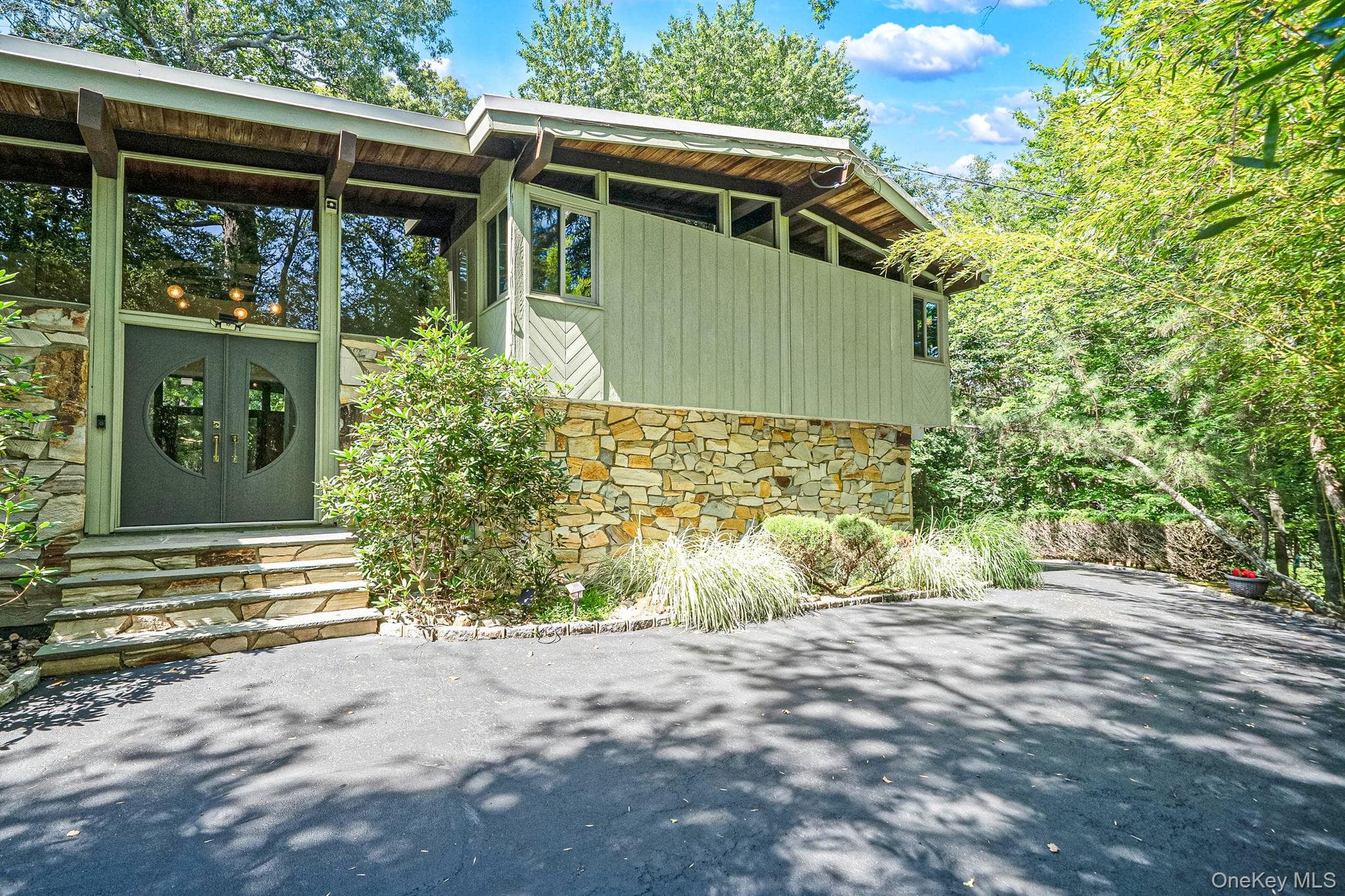 Address Withheld By Request, Smithtown