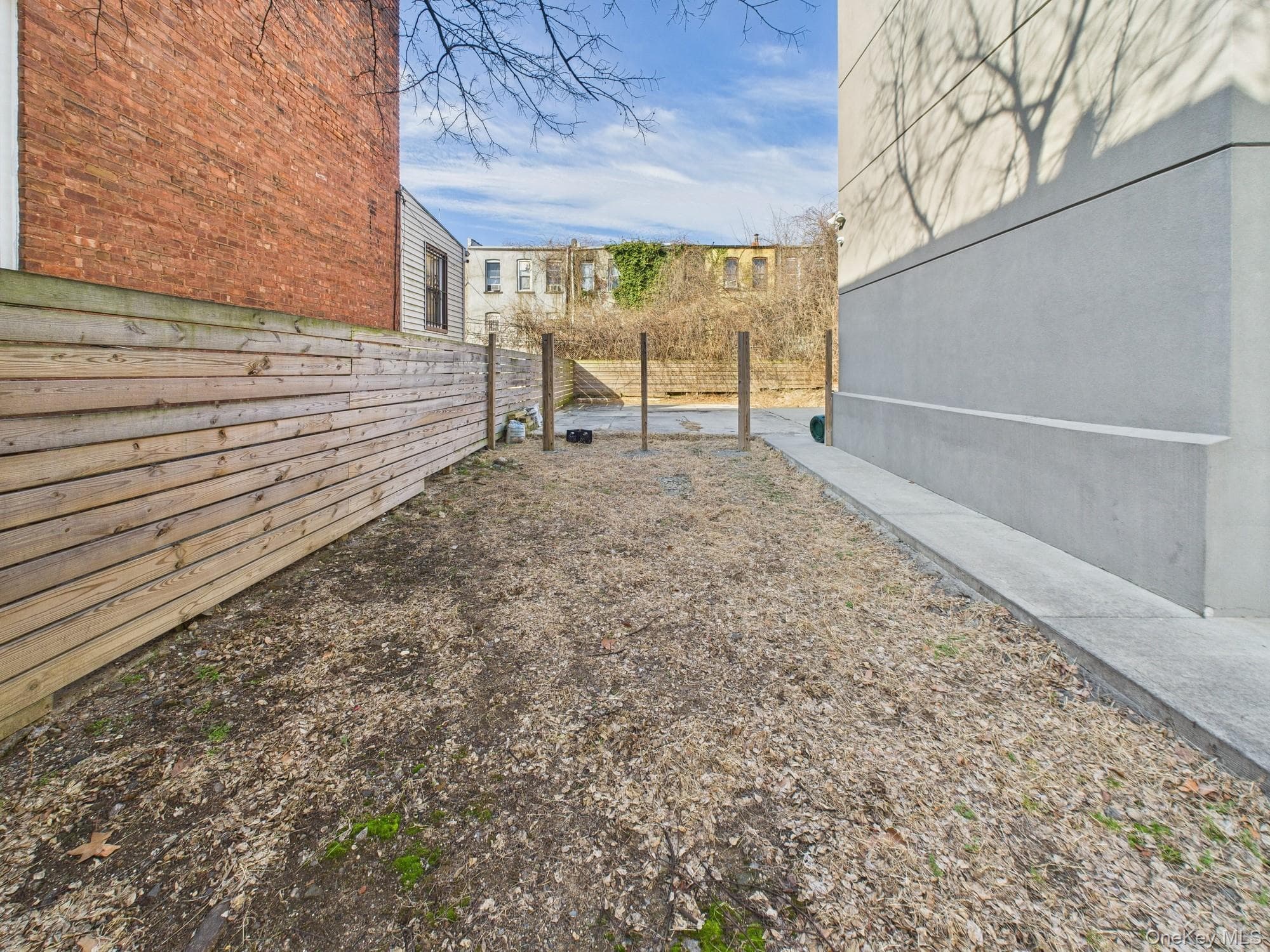 682 Hendrix Street thumbnail 6