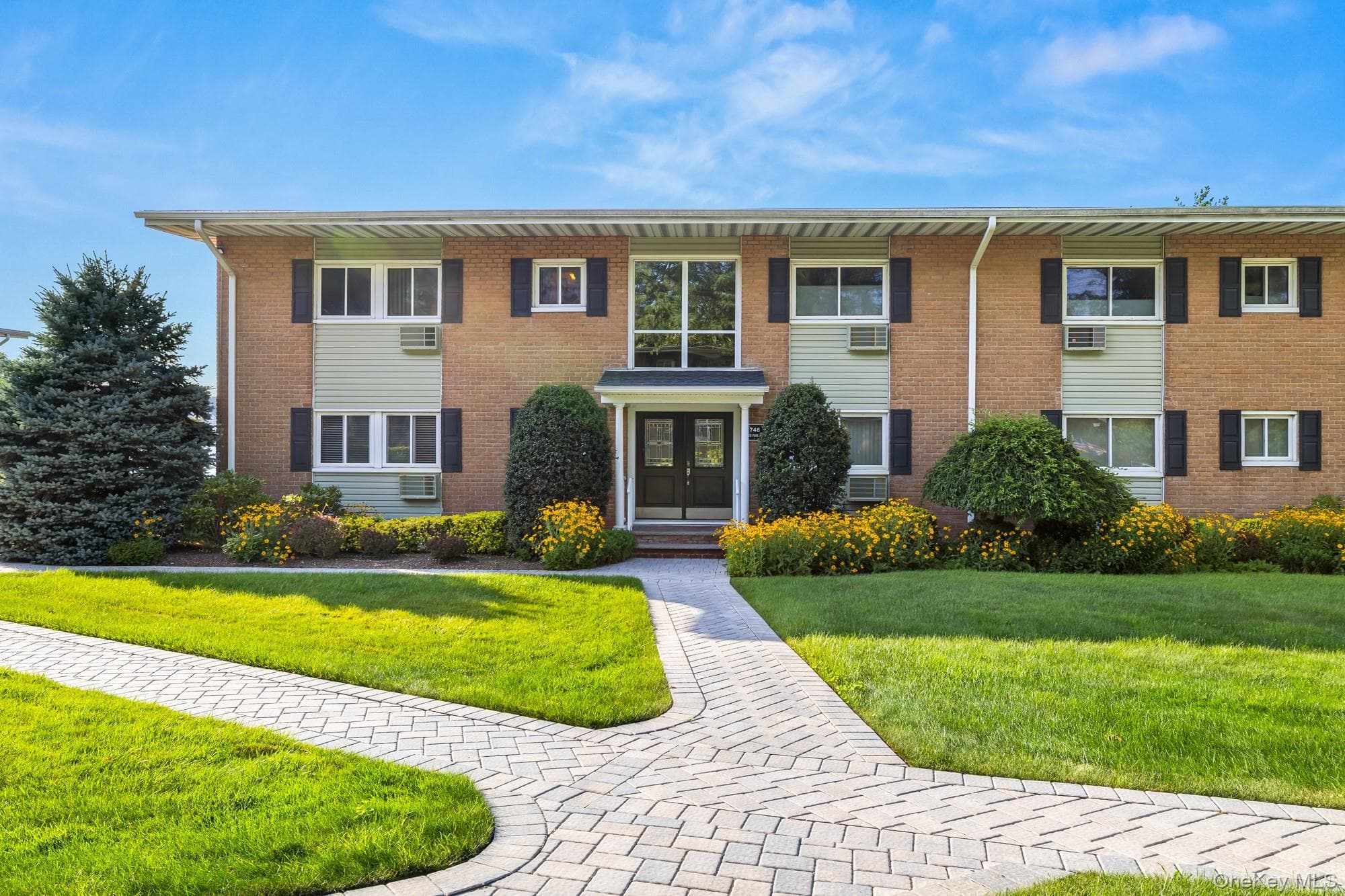 748 Deer Park Avenue Unit: 7H photo 1