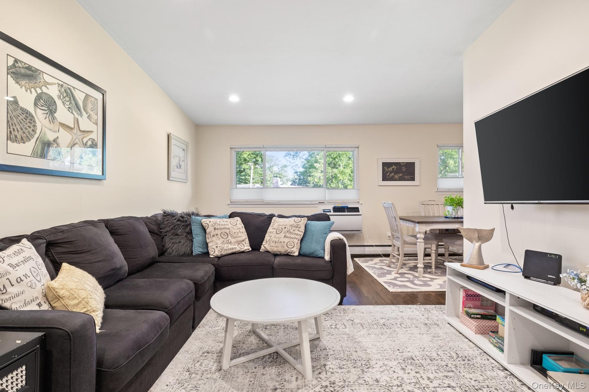 748 Deer Park Avenue Unit: 7H thumbnail 8