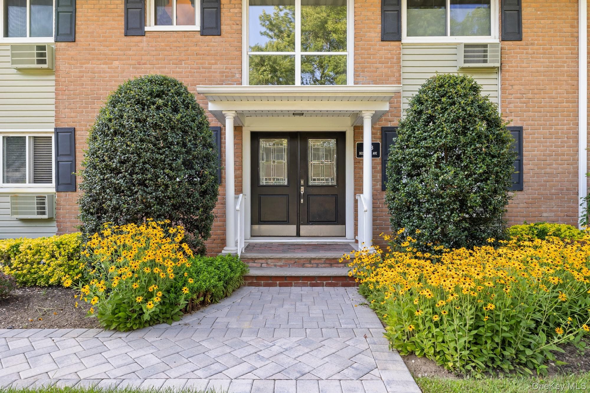 748 Deer Park Avenue Unit: 7H thumbnail 4