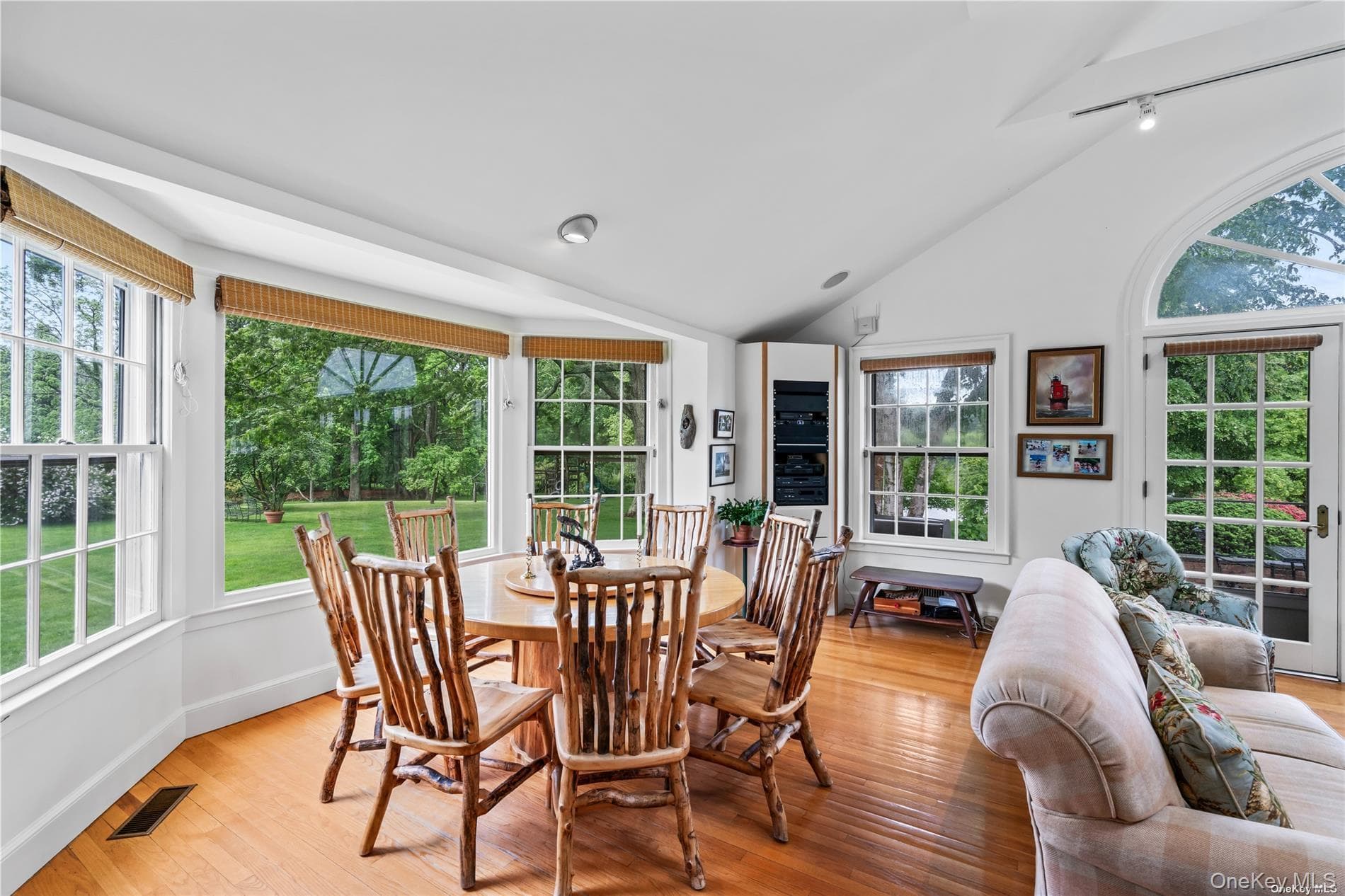 200 Cleft Road thumbnail 16