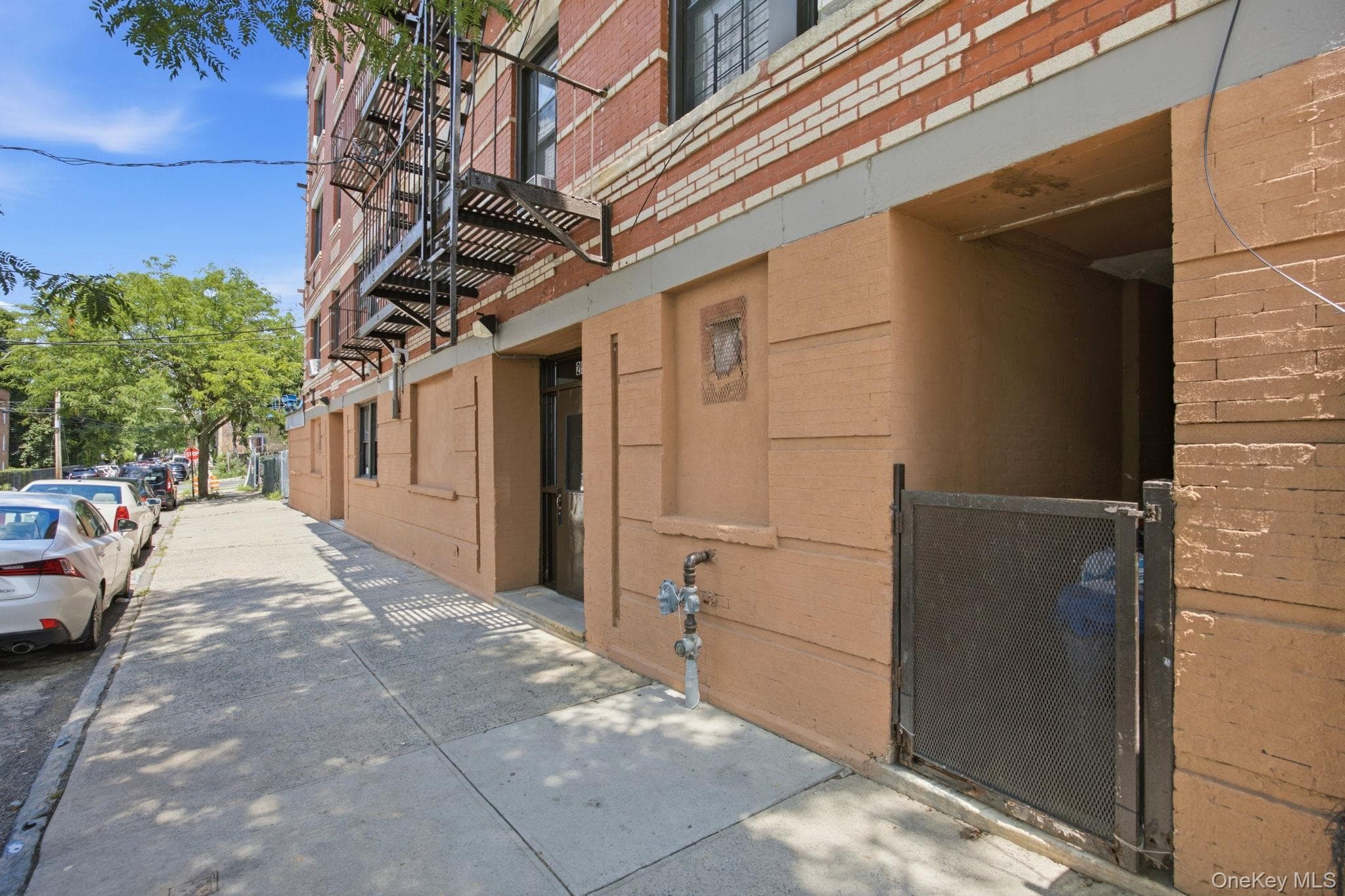 256-258 Woodworth Avenue thumbnail 11