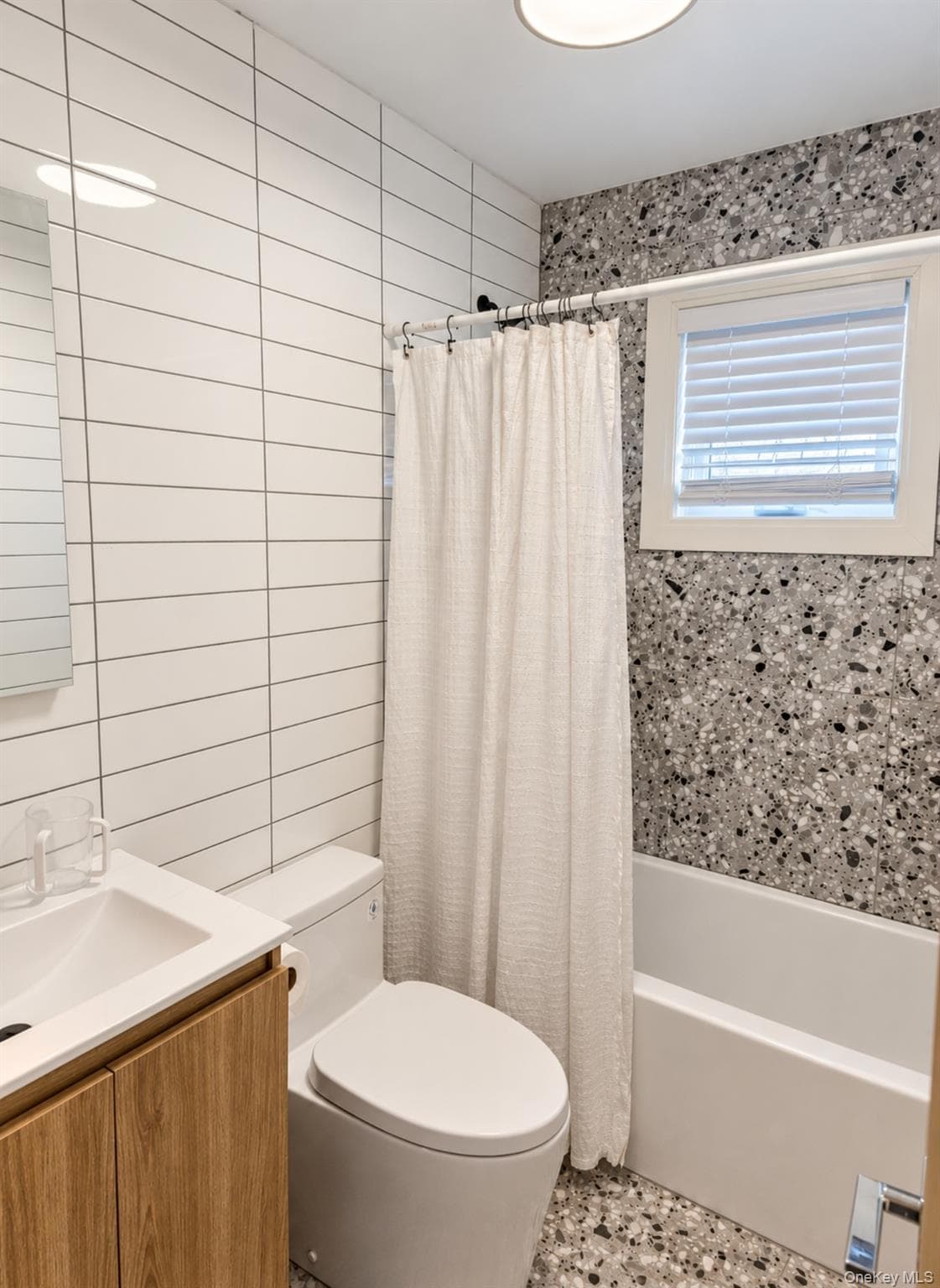 344 Bayview Avenue thumbnail 11