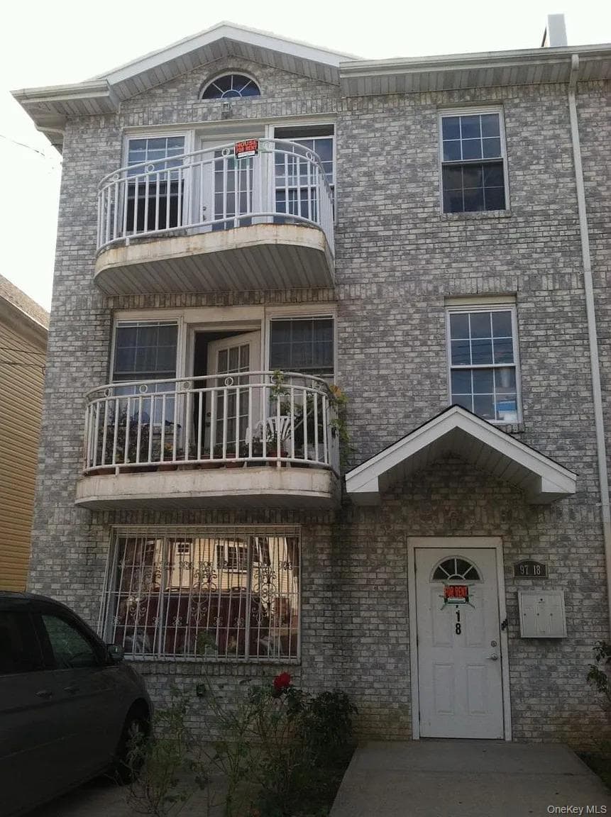 9718 125th Street, Richmond Hill