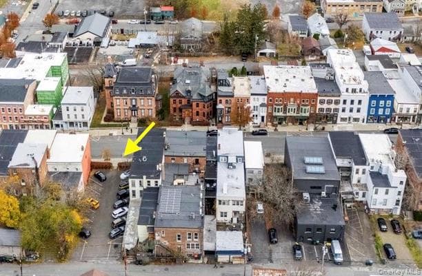 411 Warren Street thumbnail 2