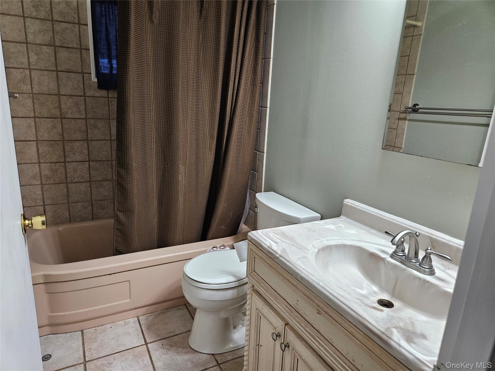 132 Maple Avenue thumbnail 13