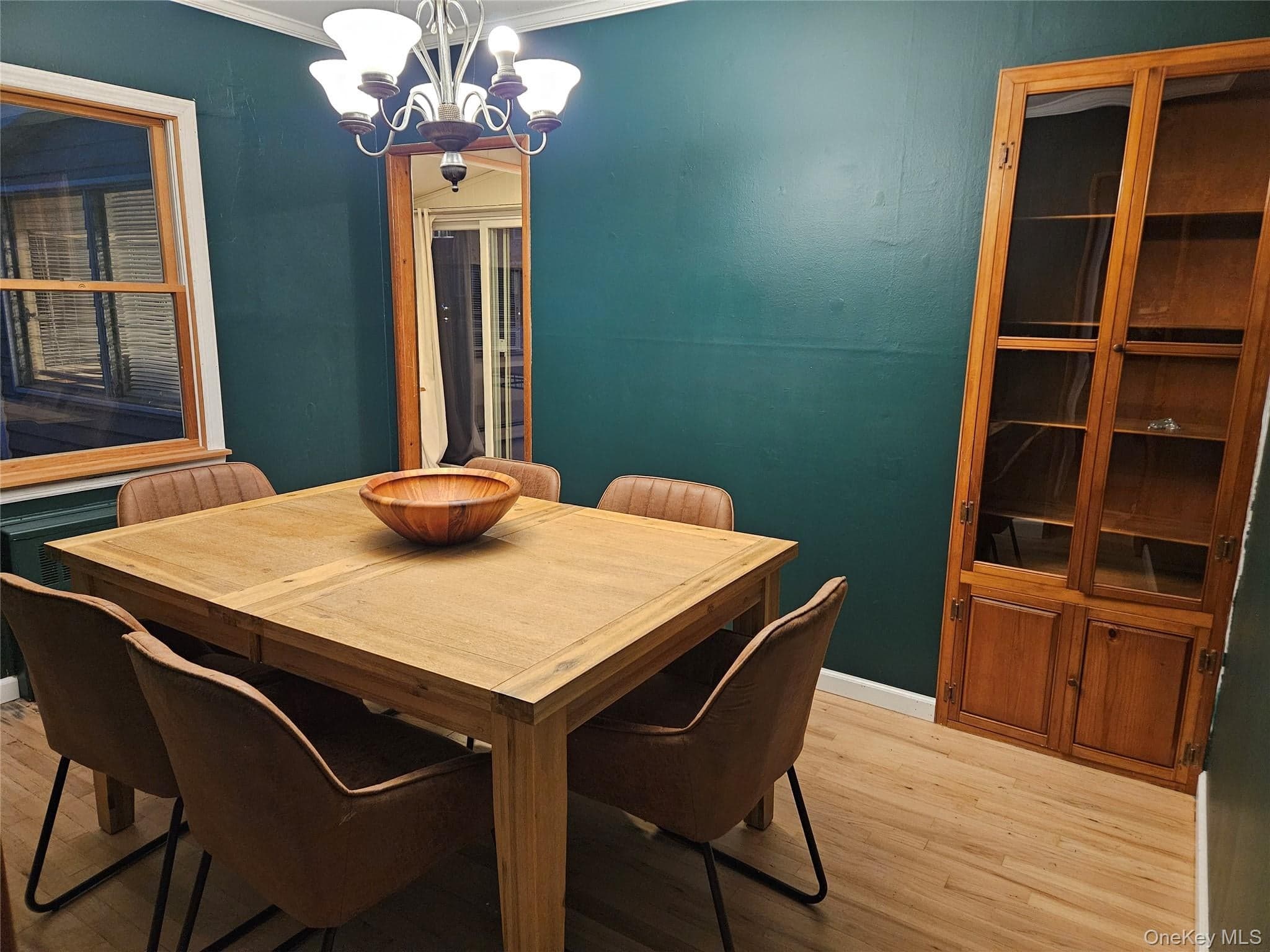 132 Maple Avenue thumbnail 3