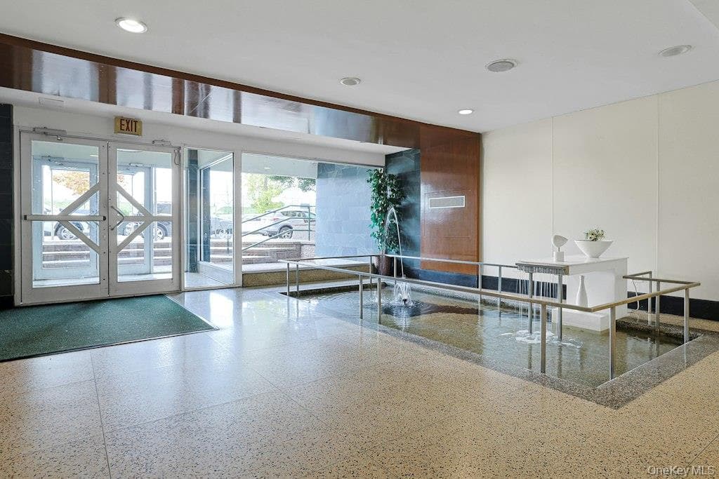 3363 Sedgwick Avenue Unit: 4D thumbnail 3