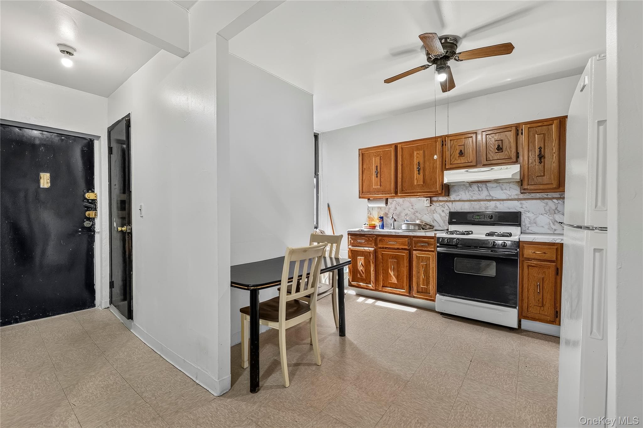 2476 Arthur Avenue thumbnail 28