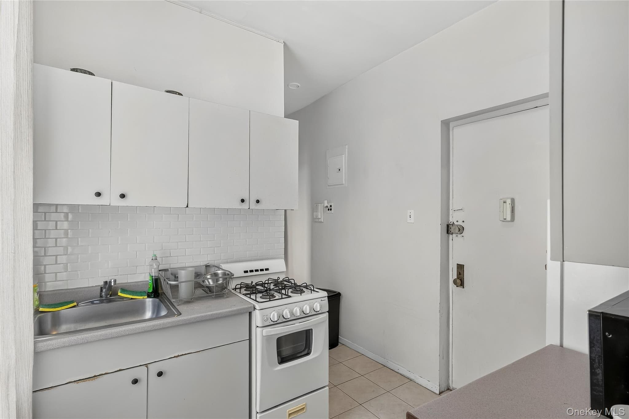 2476 Arthur Avenue thumbnail 24