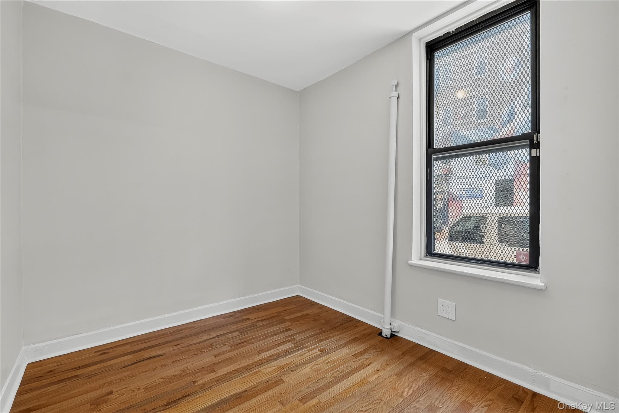 2476 Arthur Avenue thumbnail 16